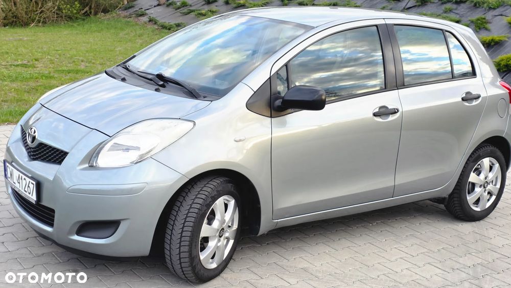 Toyota Yaris 1.33 Prestige - 32