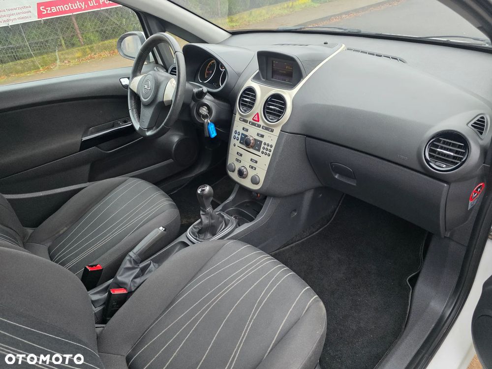 Opel Corsa 1.2 16V Easytronic Cosmo - 11