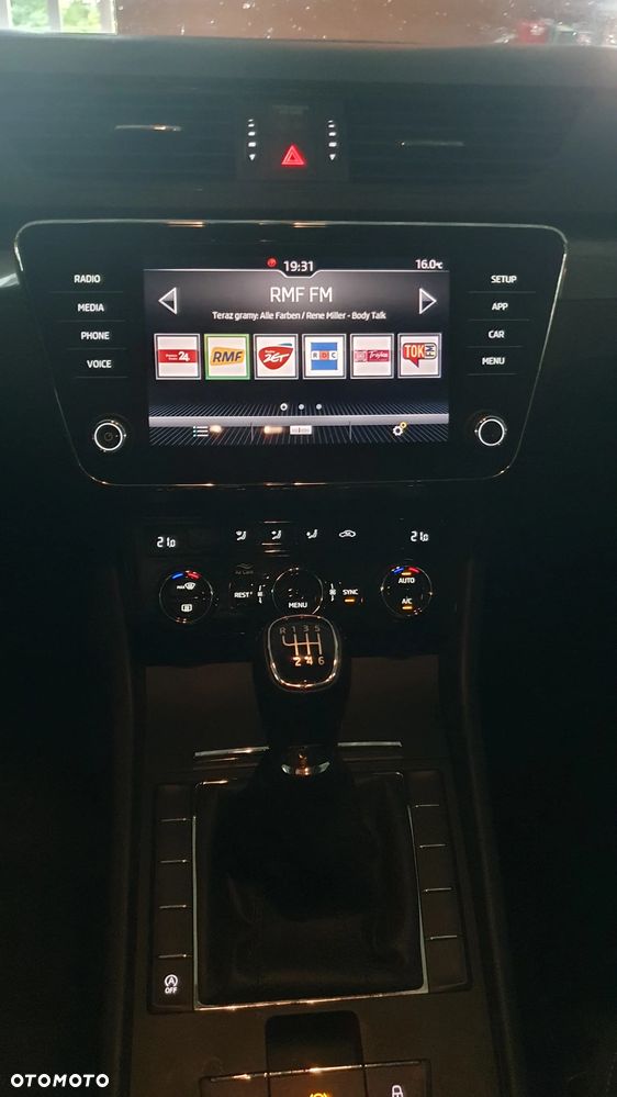 Skoda Superb 1.5 TSI ACT Active - 8