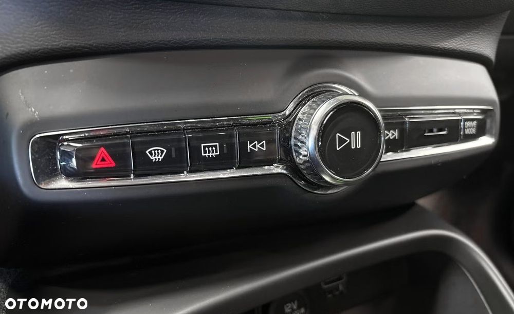 Volvo XC 40 - 11