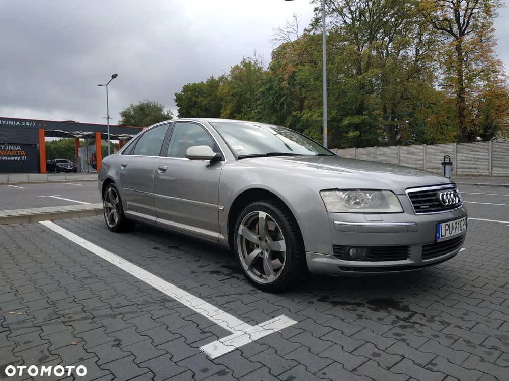 Audi A8 3.7 Quattro - 1