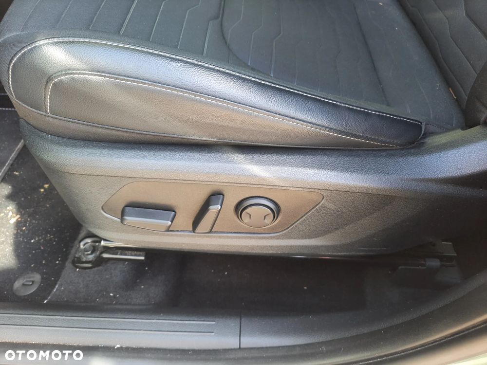 Kia Sportage 1.6 T-GDI HEV Business Line 2WD - 21