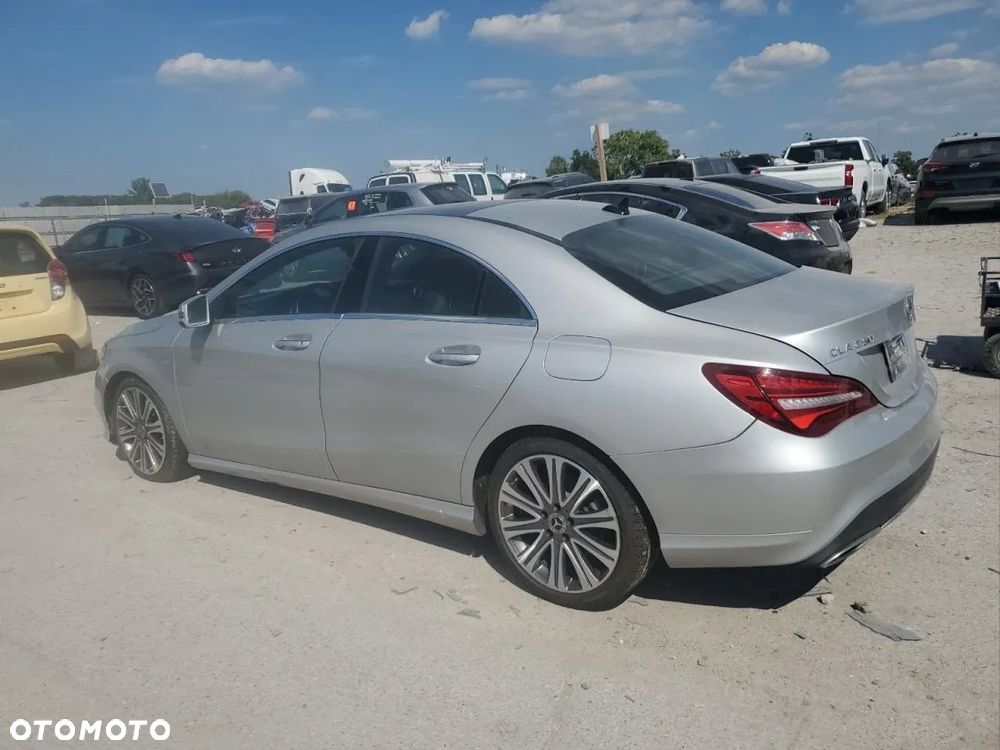 Mercedes-Benz CLA 250 4-Matic - 2