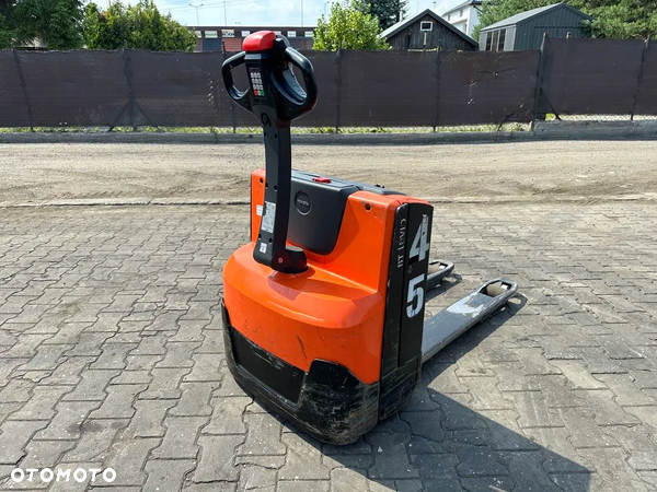 Toyota LWE140