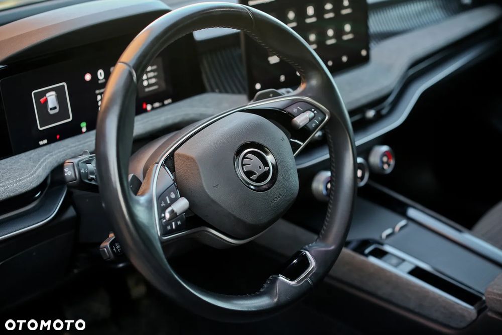 Skoda Superb 2.0 TDI SCR Selection DSG - 39