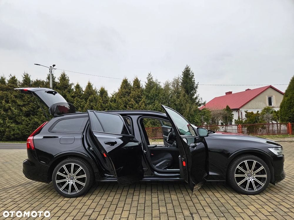 Volvo V60 D4 Momentum Pro - 33