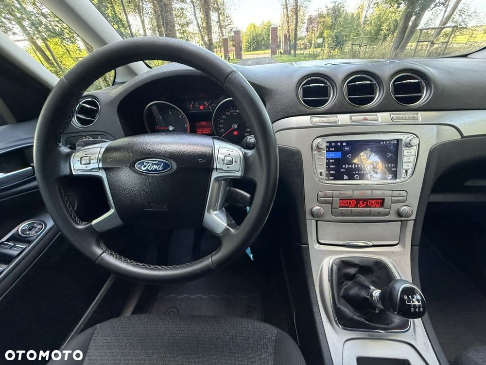Ford Galaxy - 34