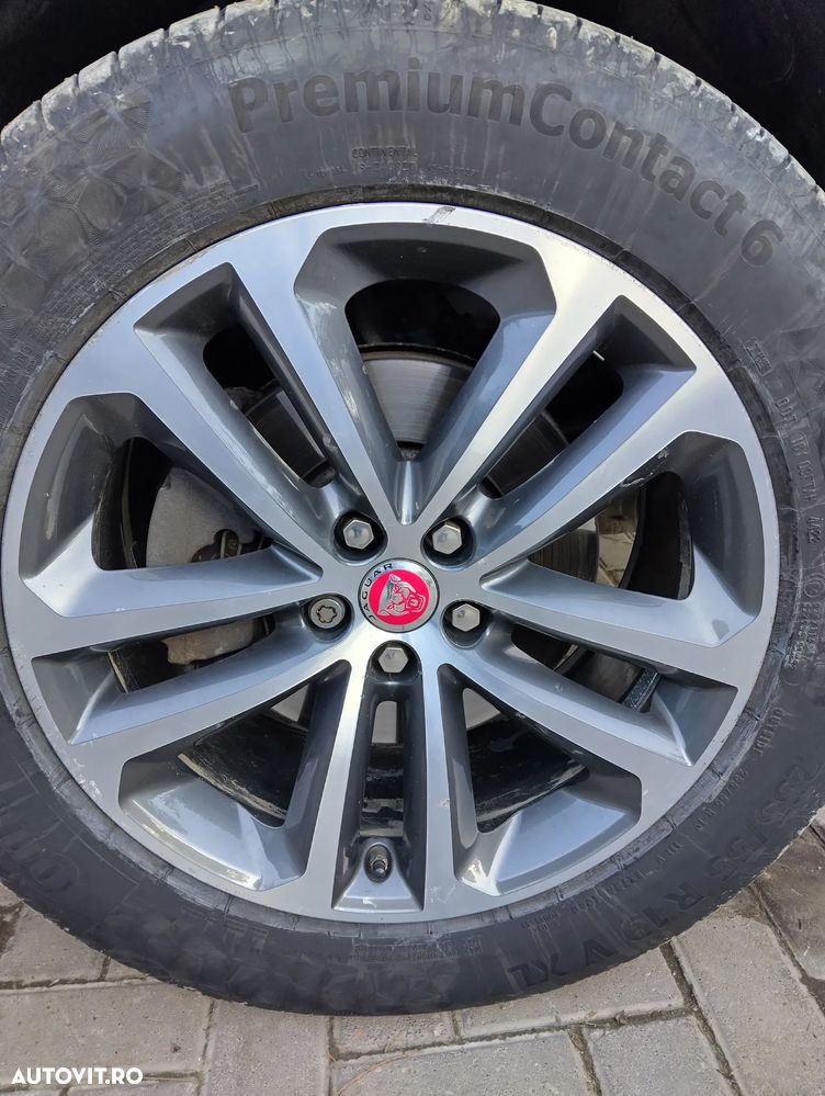 Jaguar F-Pace 20d AWD Aut. R-Sport - 16