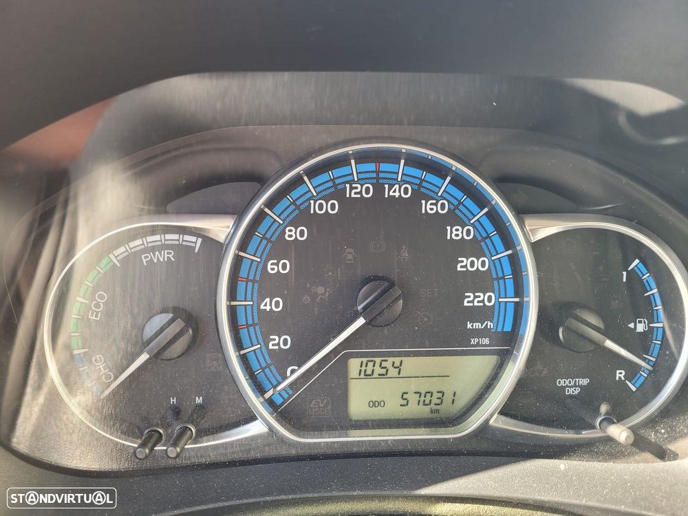 Toyota Yaris - 8