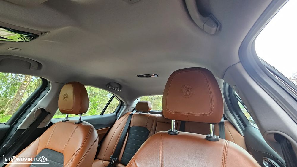 Alfa Romeo Giulia 2.2 D Super - 15