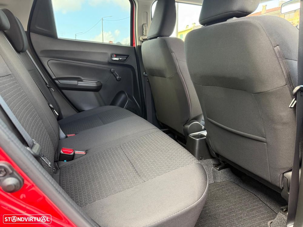 Suzuki Swift 1.2 Mild Hybrid GLX - 14