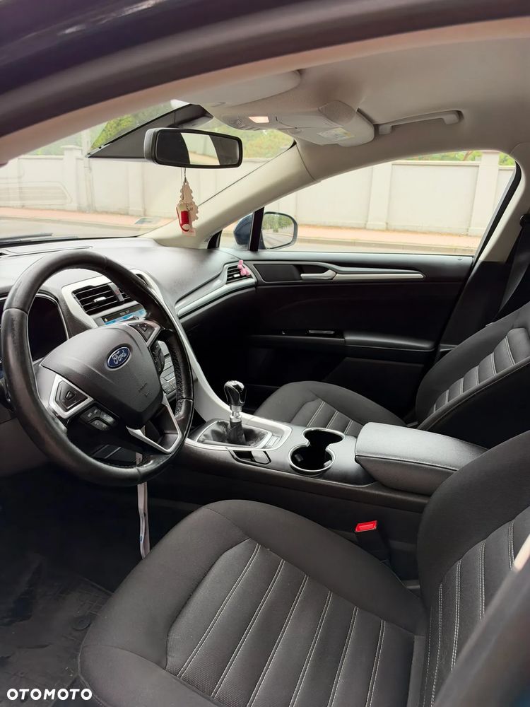Ford Mondeo 2.0 TDCi Titanium - 35