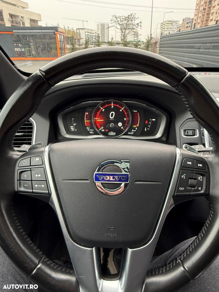 Volvo XC 60 D4 Geartronic Inscription - 11