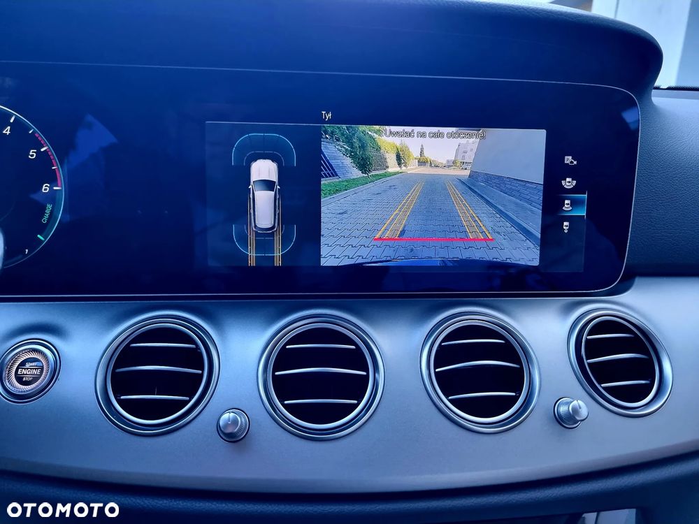 Mercedes-Benz Klasa E 300 de Avantgarde - 29