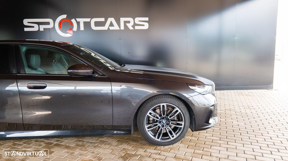 BMW 520 d Pack Desportivo M - 5