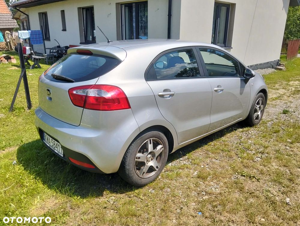 Kia Rio 1.1 crdi M - 7