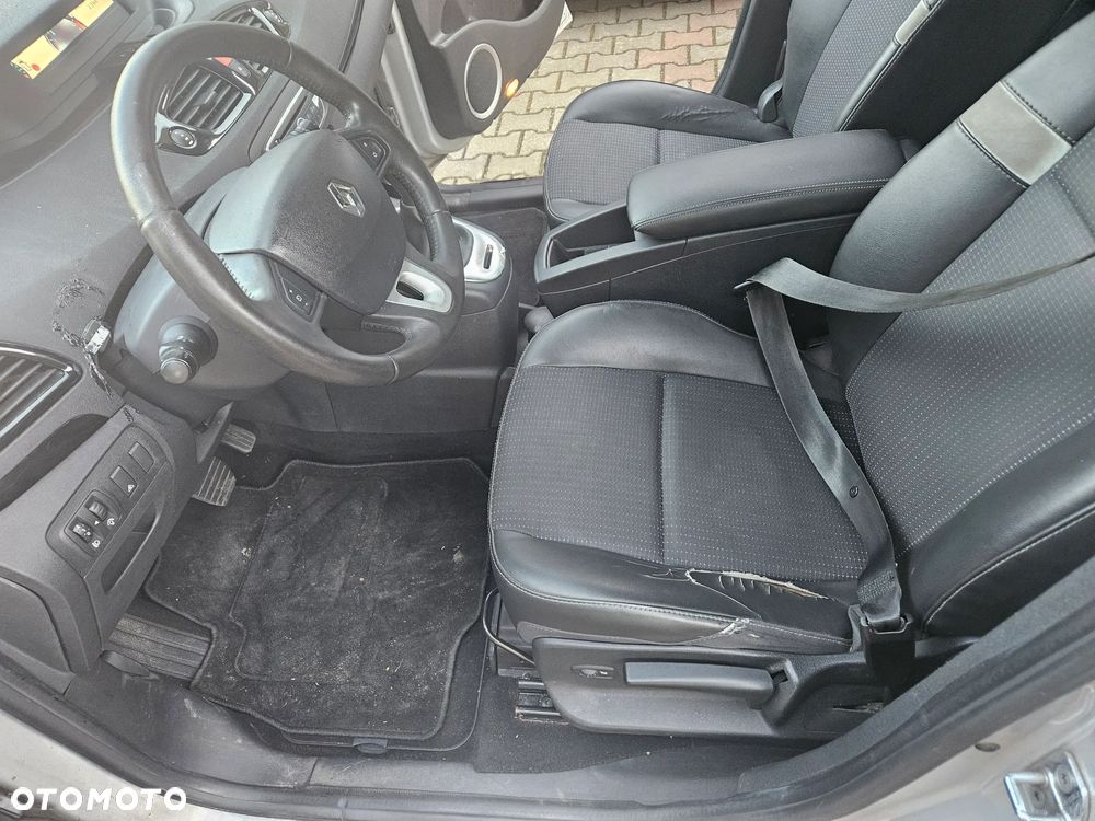 Renault Scenic 2.0 16V 140 CVT Dynamique - 10