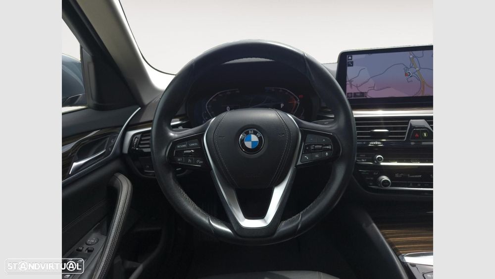 BMW 520 d Auto - 12