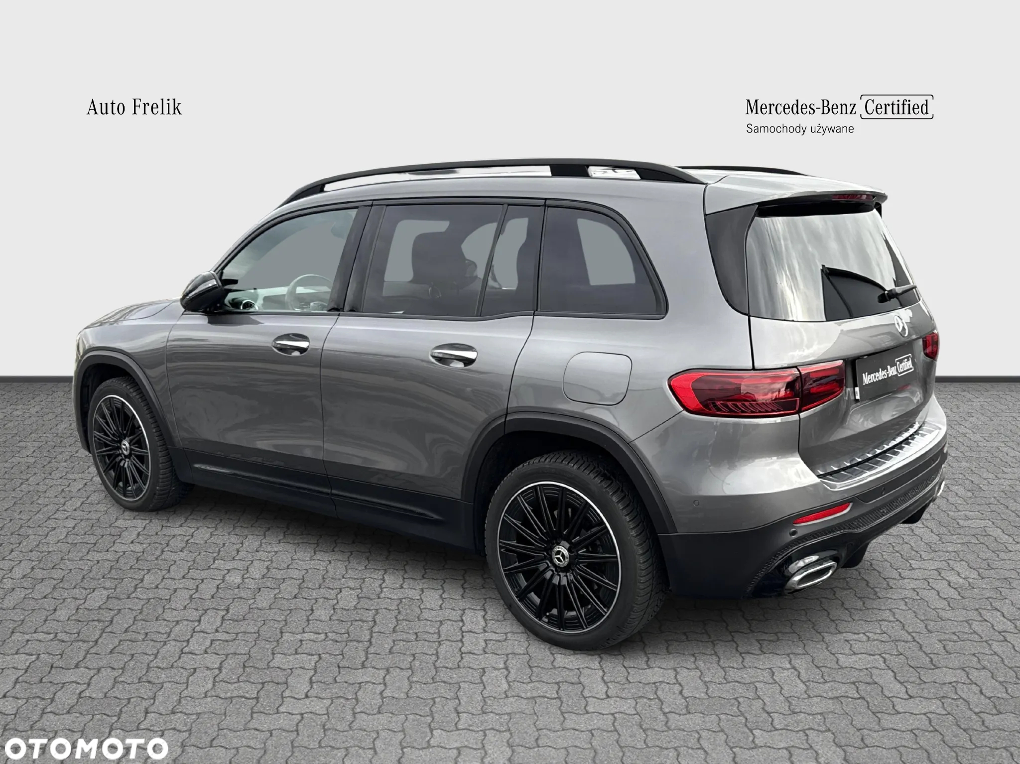 Mercedes-Benz GLB 200 7G-DCT AMG Line - 3