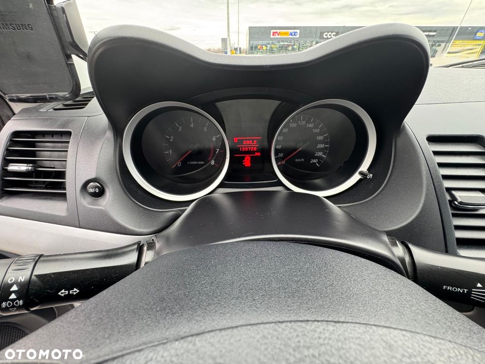 Mitsubishi Lancer 1.6 - 11