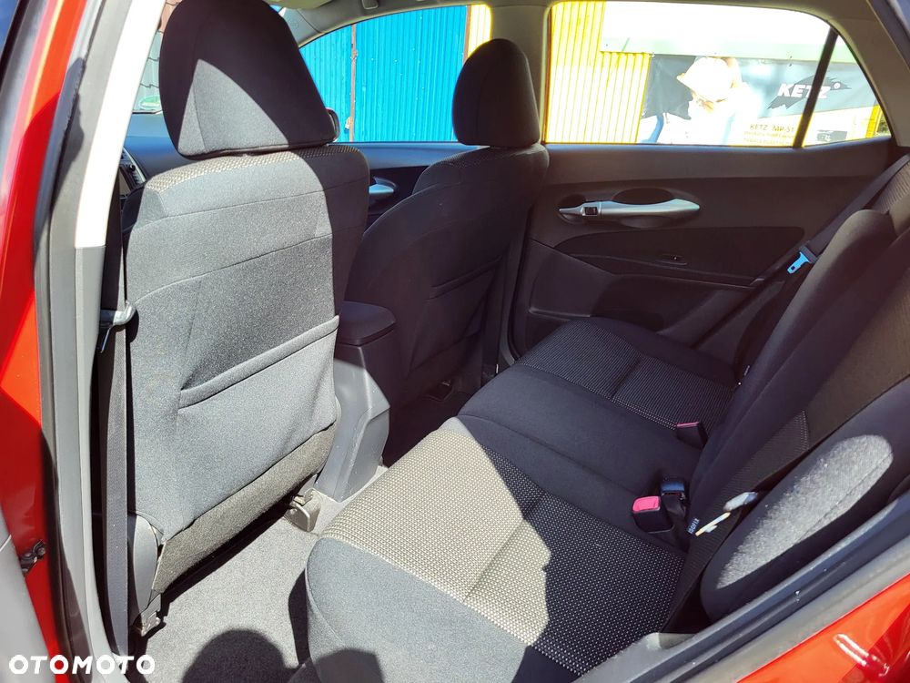 Toyota Auris 1.6 Valvematic Executive - 14