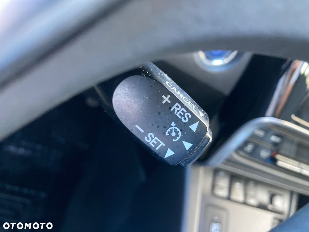 Toyota Auris Hybrid 135 Premium - 17