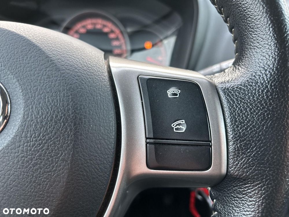 Toyota Yaris - 15
