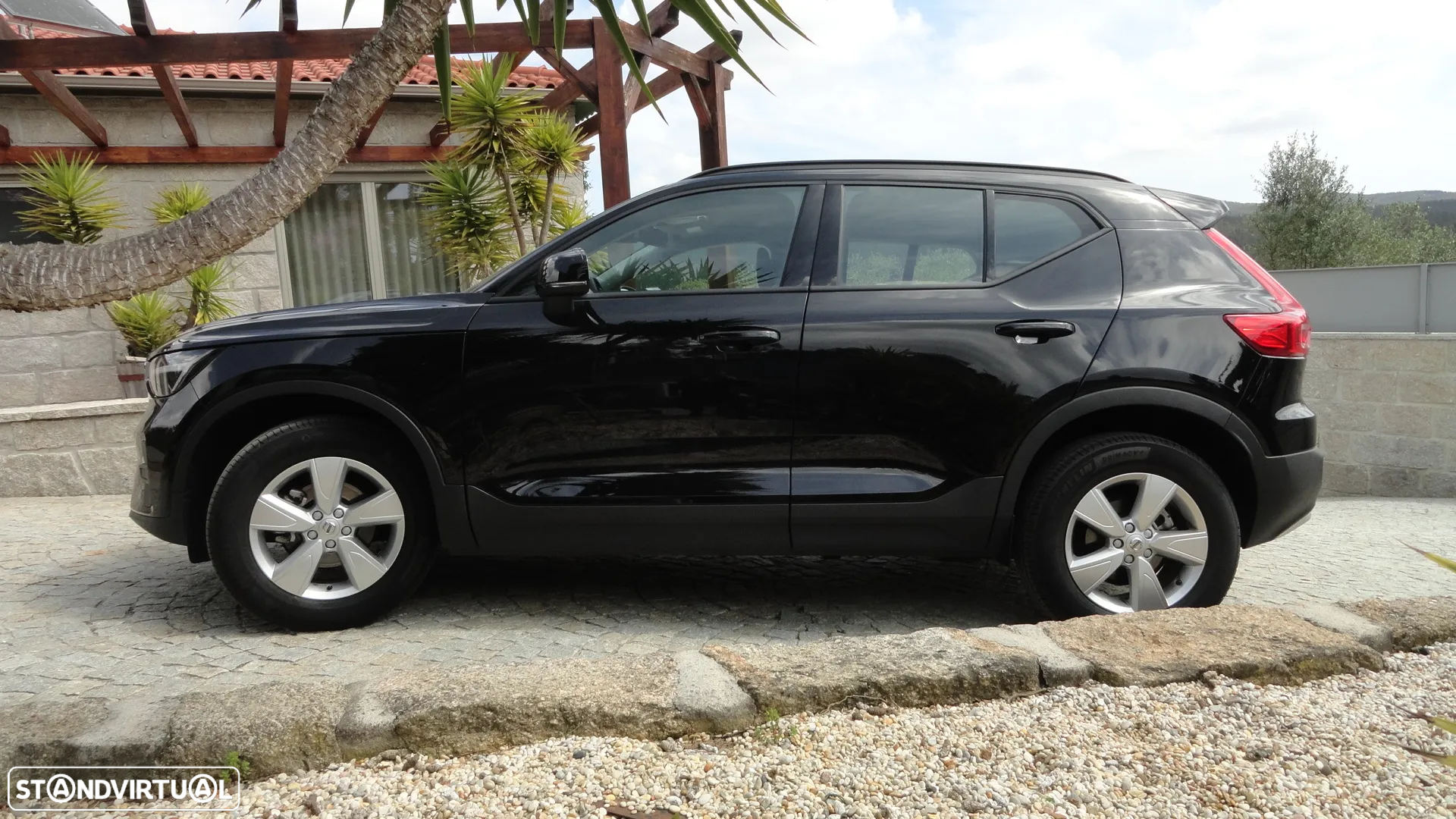 Volvo XC 40 1.5 T2 Essential Auto - 5