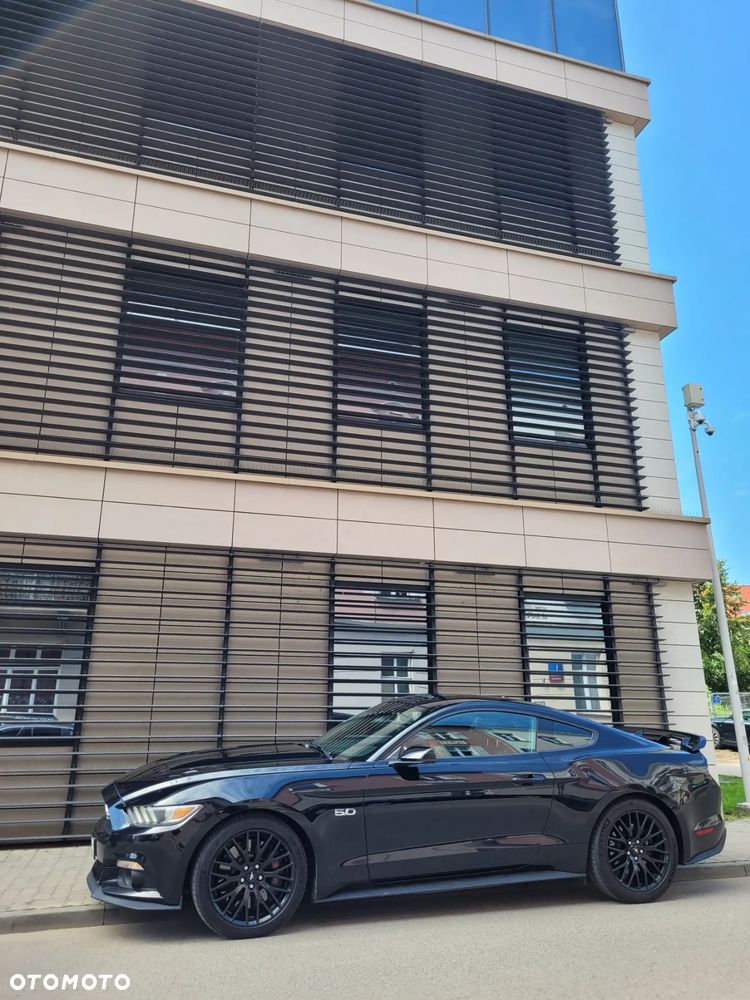 Ford Mustang Fastback GT - 6