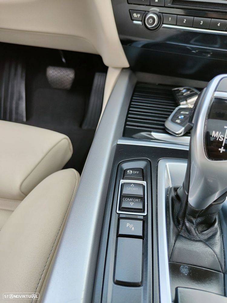 BMW X5 25 d sDrive Comfort 7L - 48