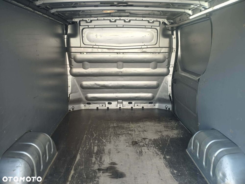 Opel vivaro - 7