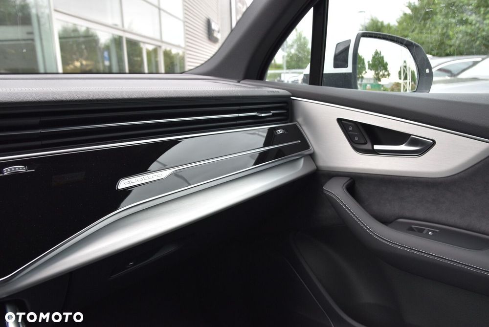 Audi Q7 - 16