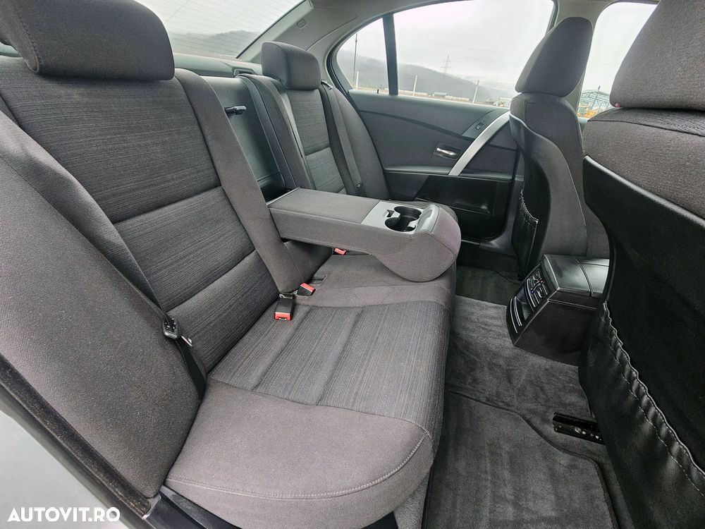 BMW Seria 5 520d Aut. Edition Fleet Lifestyle - 12