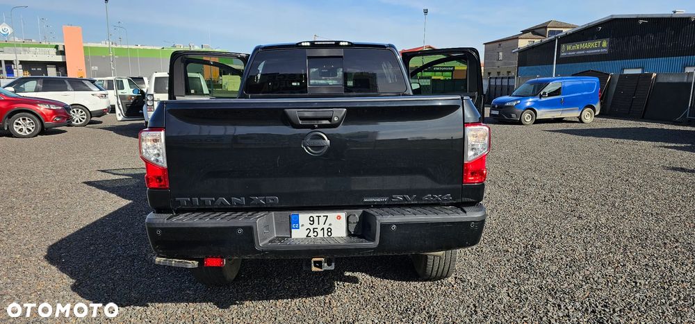 Nissan Titan ver-5-6-v8-se-crew-cab - 6