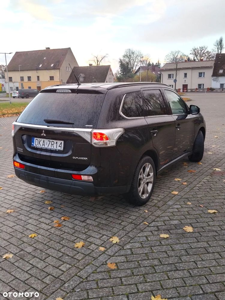 Mitsubishi Outlander 2.2 DID Instyle Navi - 4
