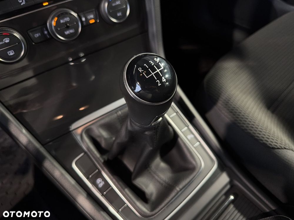 Volkswagen Golf Variant - 26