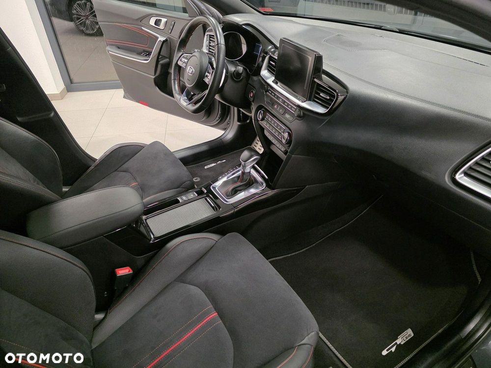 Kia ProCeed 1.6 T-GDI GT DCT - 23