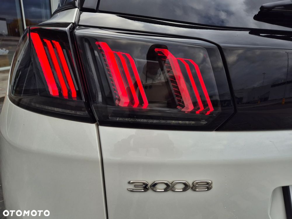 Peugeot 3008 1.6 PureTech Hybrid PHEV Allure Pack S&S EAT8 - 23