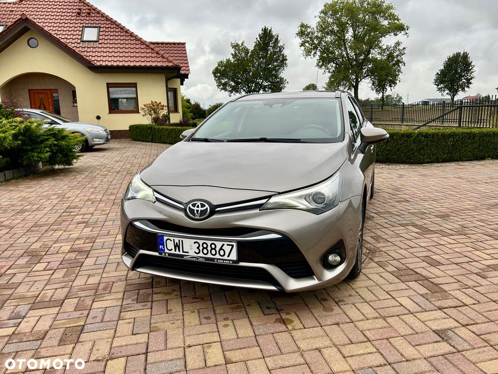 Toyota Avensis Touring Sports 1.6 D-4D - 8