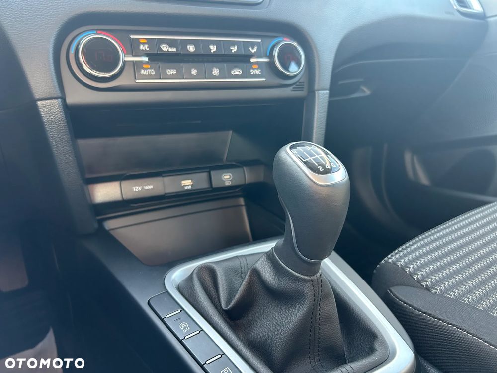 Kia Ceed 1.5 T-GDI M - 18