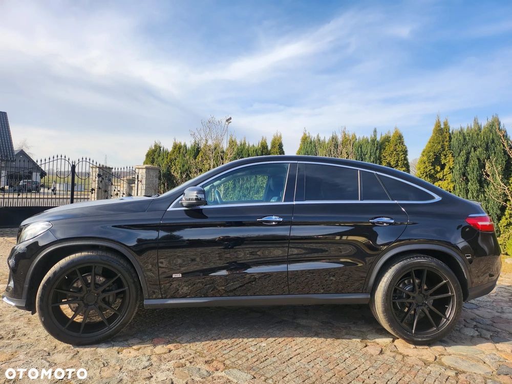 Mercedes-Benz GLE - 11