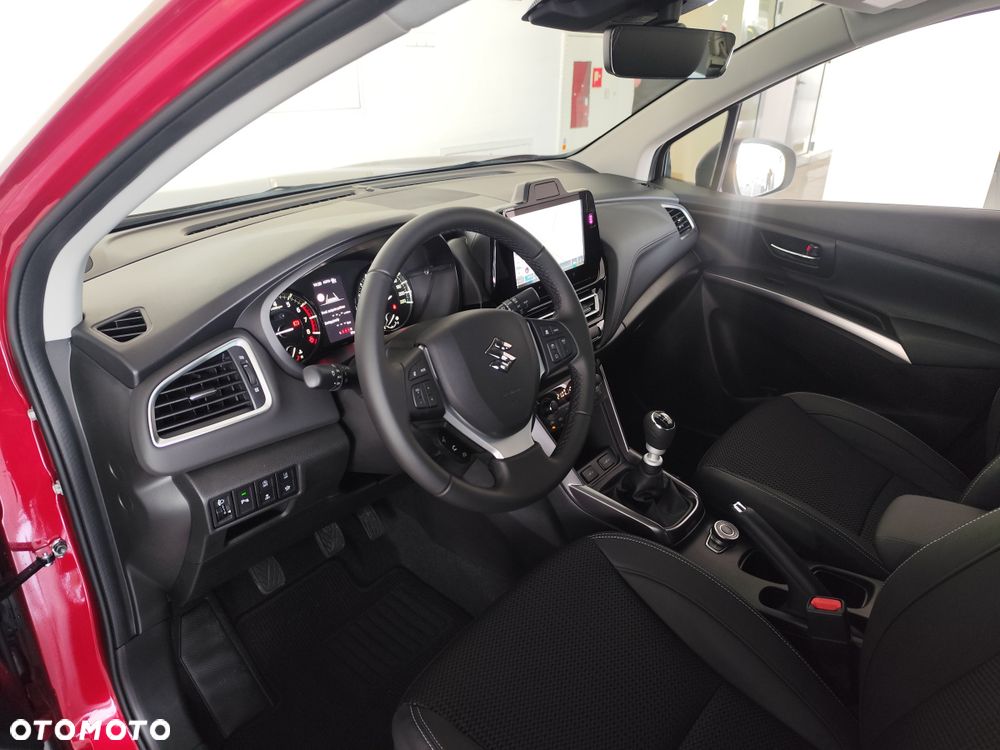 Suzuki S-Cross - 13