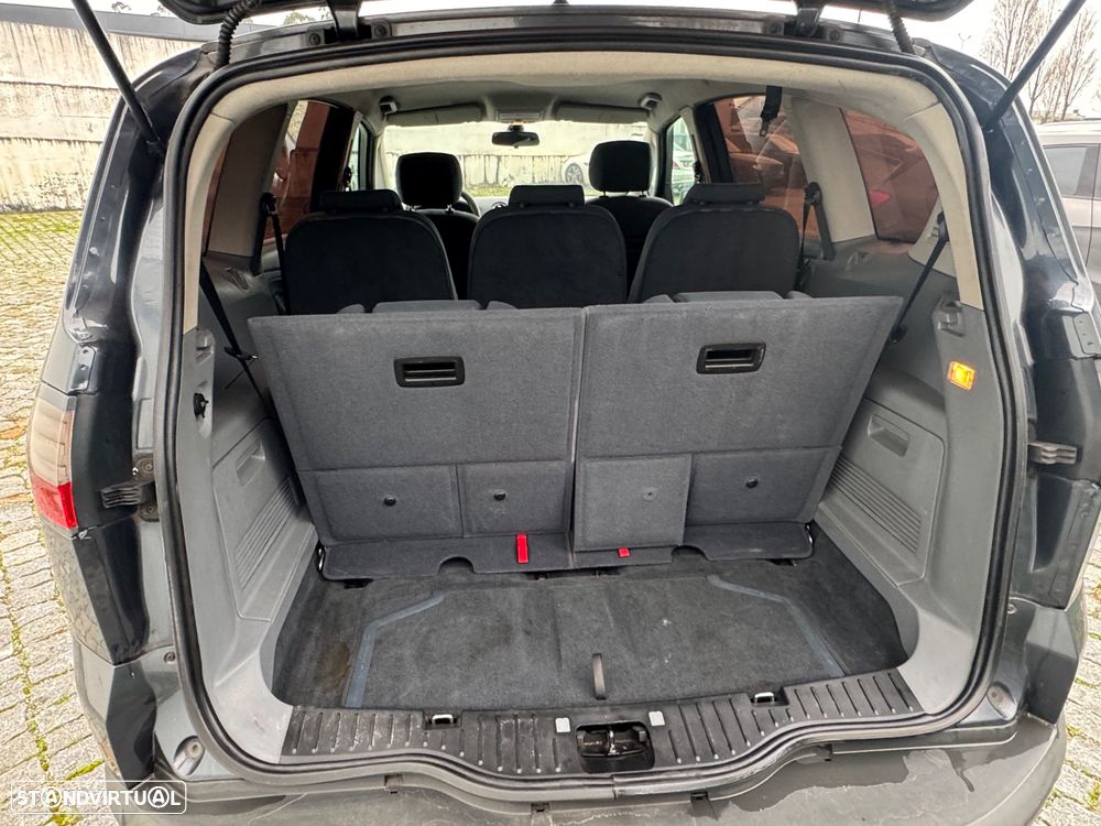 Ford S-Max 1.8 TDCi Titanium 7L - 6