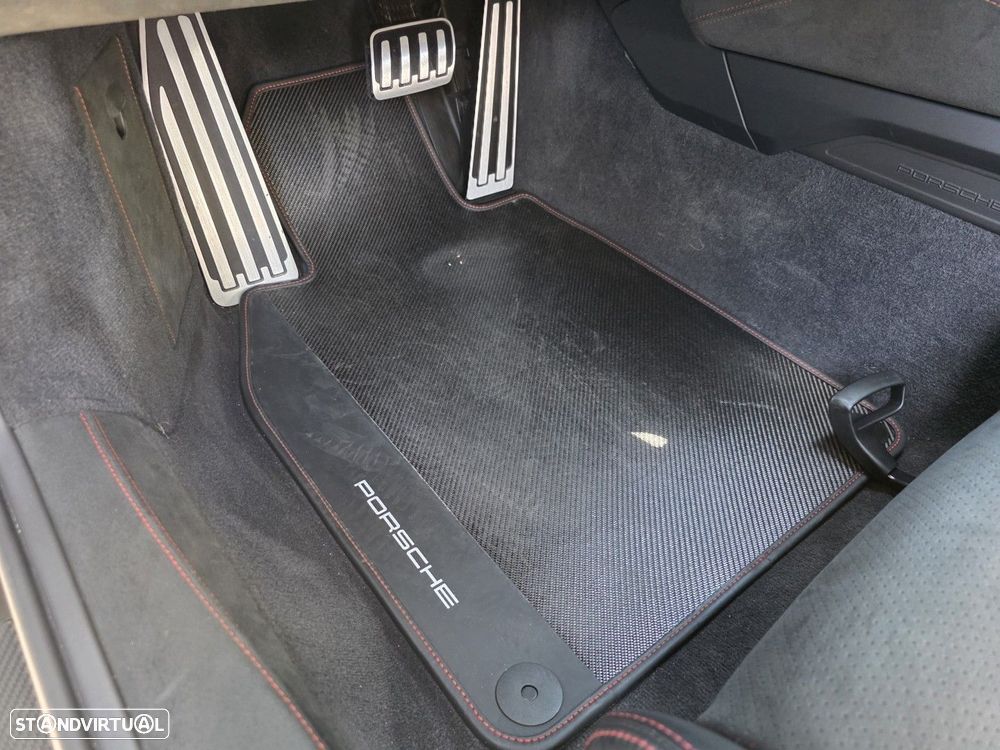 Porsche 911 (992) - 43