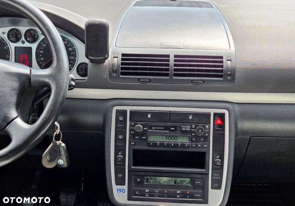 Volkswagen Sharan - 12