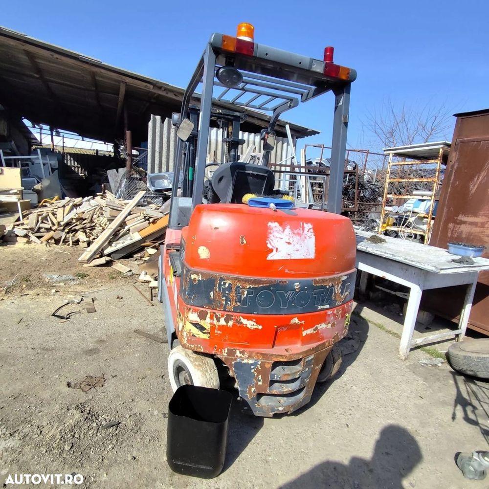 Dezmembrari Toyota 7FBMF35 (2000-2013) - 5