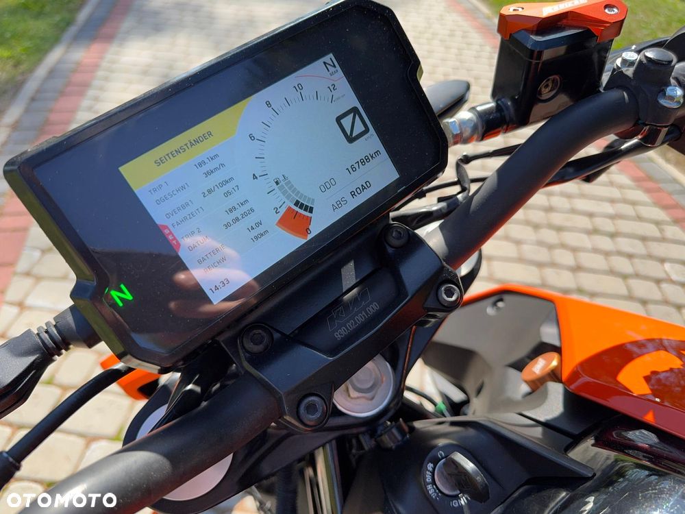 KTM Duke 125 - 11