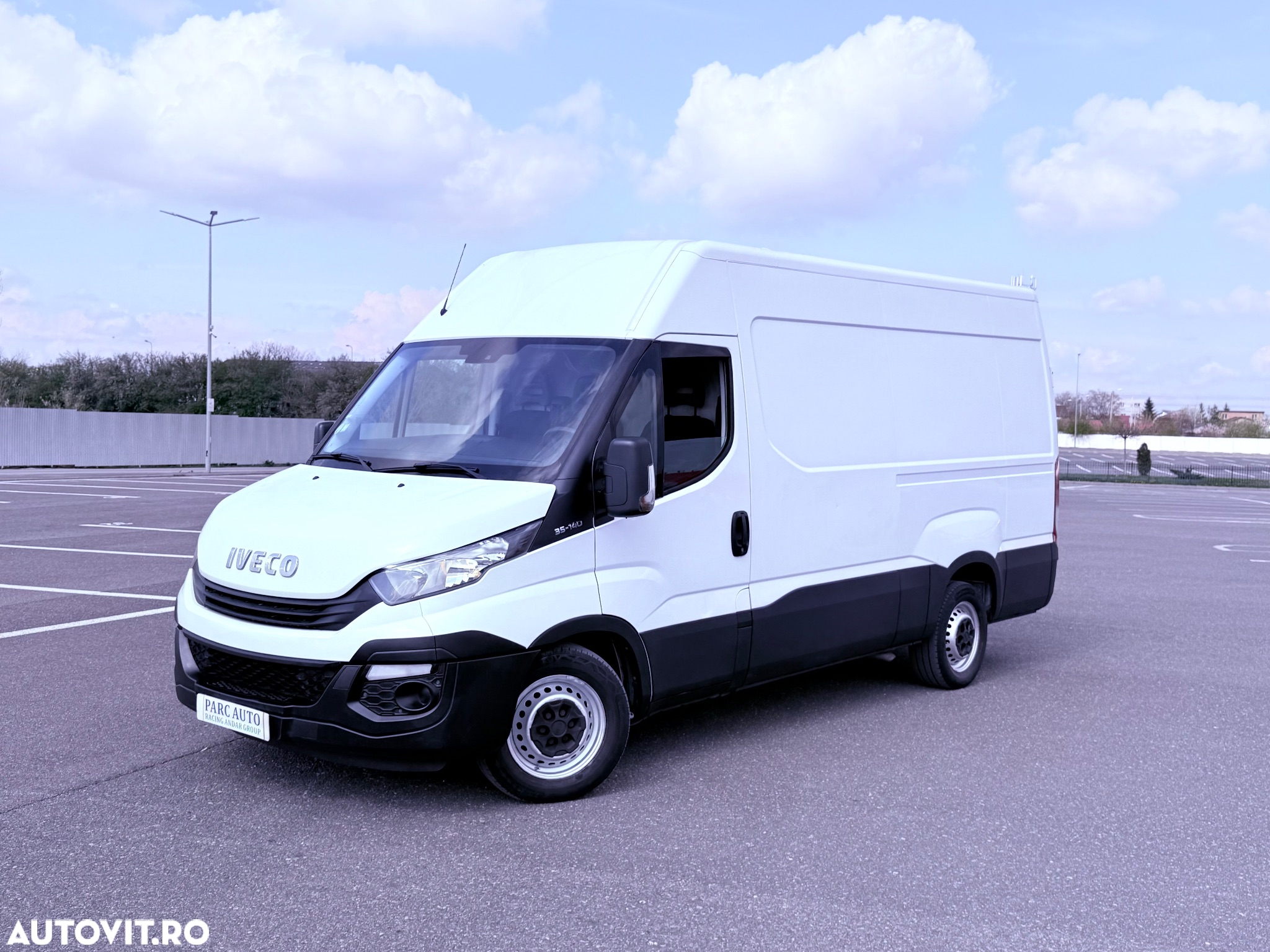 Iveco Massif - 2