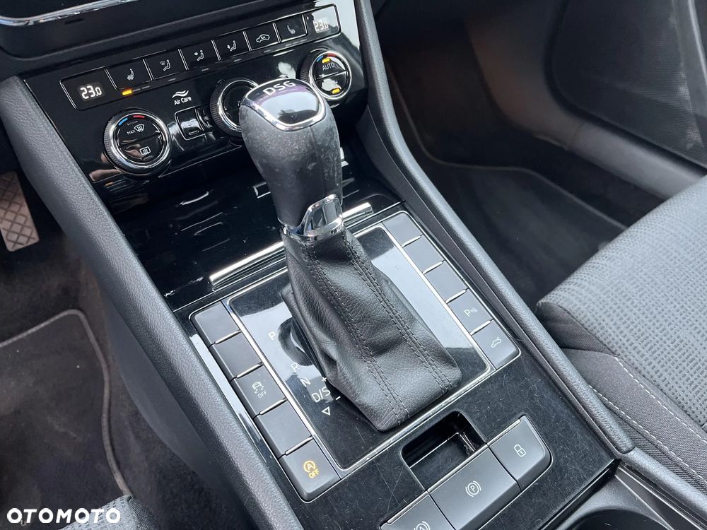 Skoda Superb 2.0 TDI SCR Ambition DSG - 15