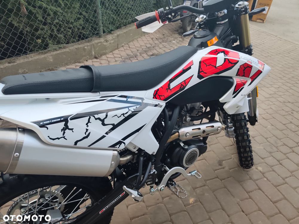 QJMOTOR COV 125X - 17